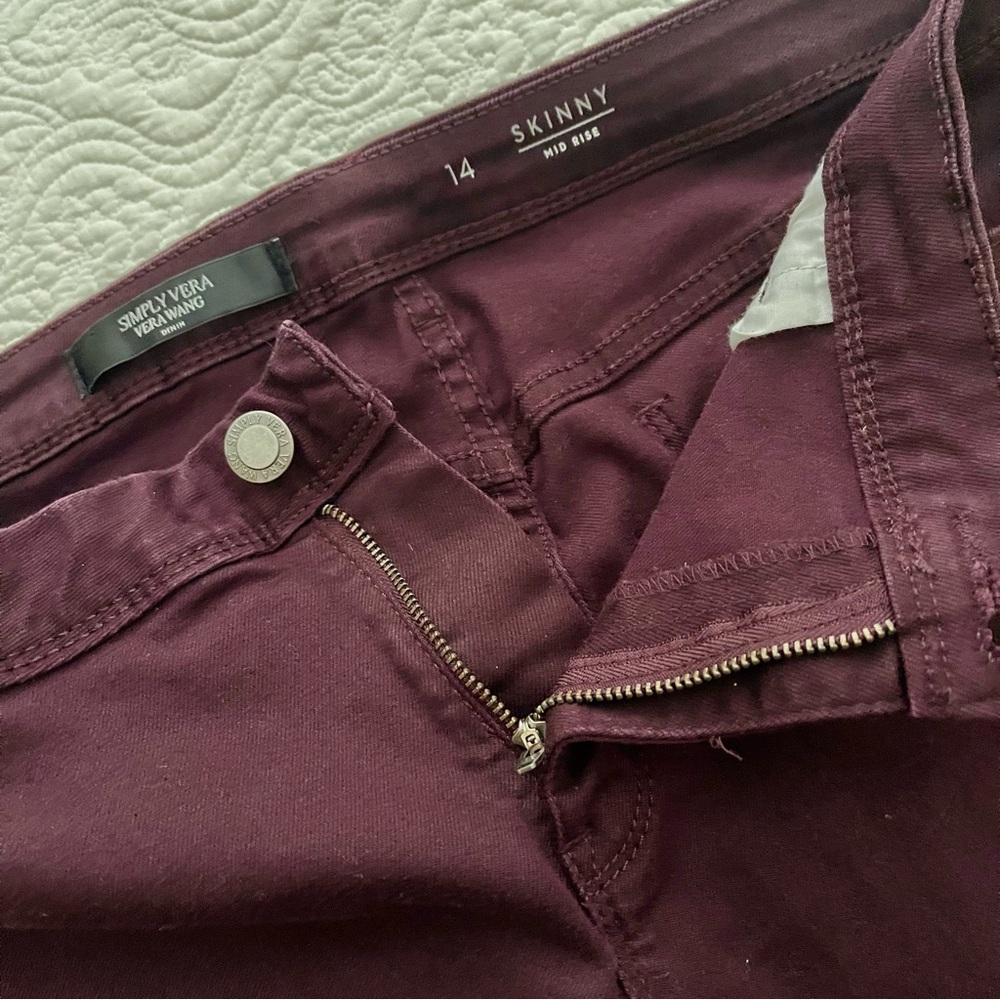 Simply Vera Vera Wang Jeans Skinny Stretch Denim Size 14 Eggplant - Picture 4 of 14